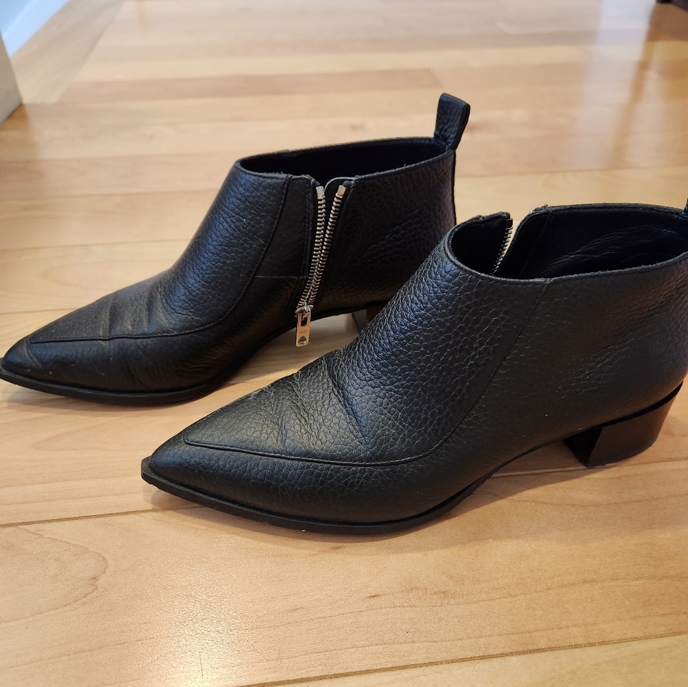 Everlane Boss Bootie